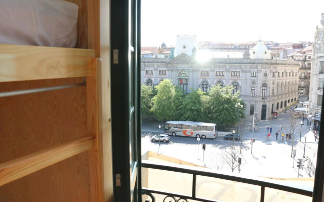Nice Way Porto Hostel