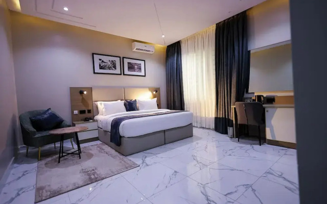 Ringruby Hotel, Oduduwa Way