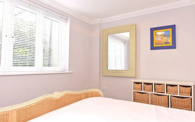 Stagedoor Apartment