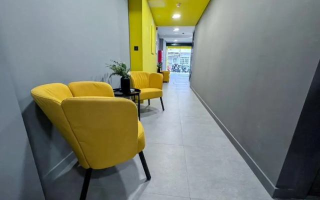 ZUR Boutique Hostel