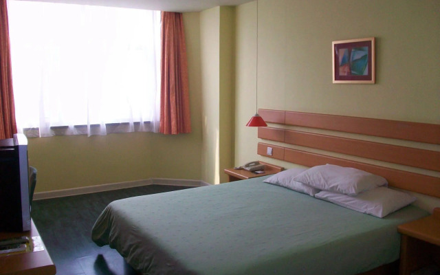 Home Inn Qingdao Taidong Business Area