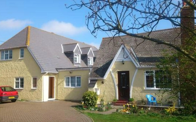 The Lodge Guesthouse