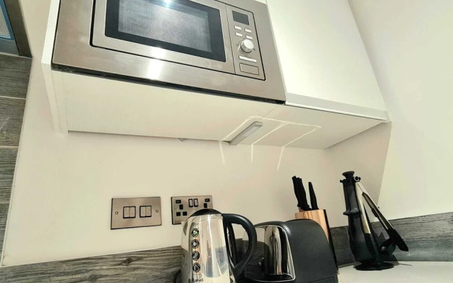 1-bedroom Aprt in Salford- Freeparking- Sleeps3