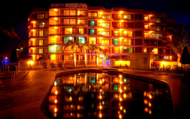 San Simeon Apartments
