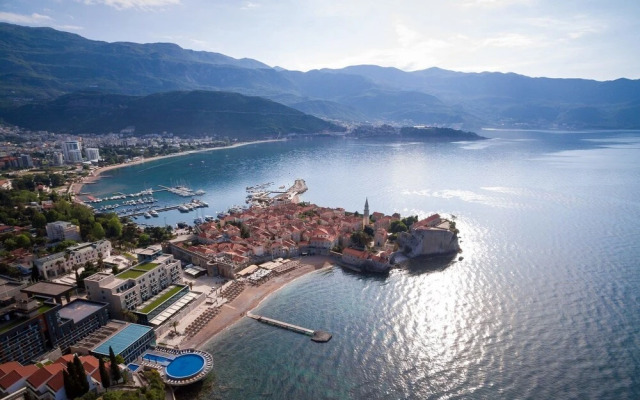 K5 Plus Studio Standard Twin, Budva Center