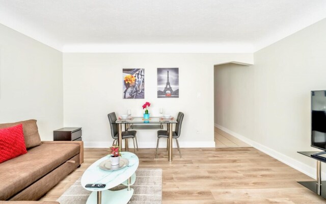 1BR Apt w King Bed Netflix - Close to Downtown