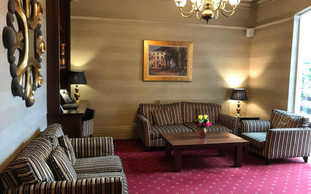 The Belmont Hotel