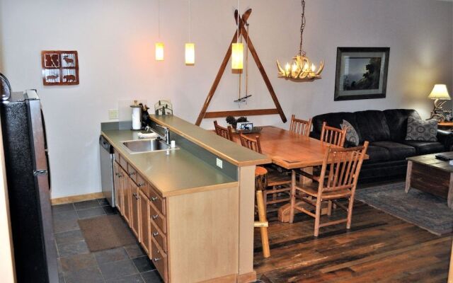 Arapahoe Lodge 1 Bed 2 Bath