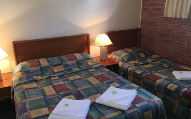 Gunsynd Motor Inn