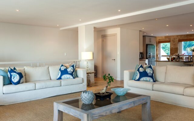 Geneva Drive Luxury Villa