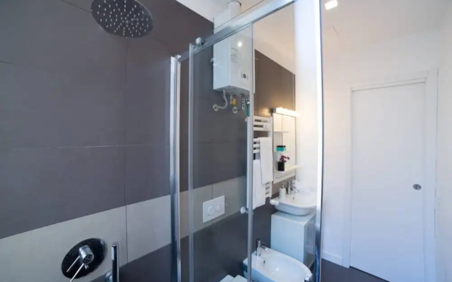 Super Big History Luxury At Colosseum