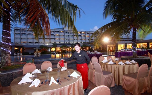 Hotel Pangeran Beach
