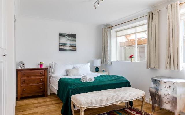 Duplex Apartment With Patio in Marylebone