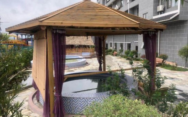 Shenjun Fengqing Hot Spring Hotel