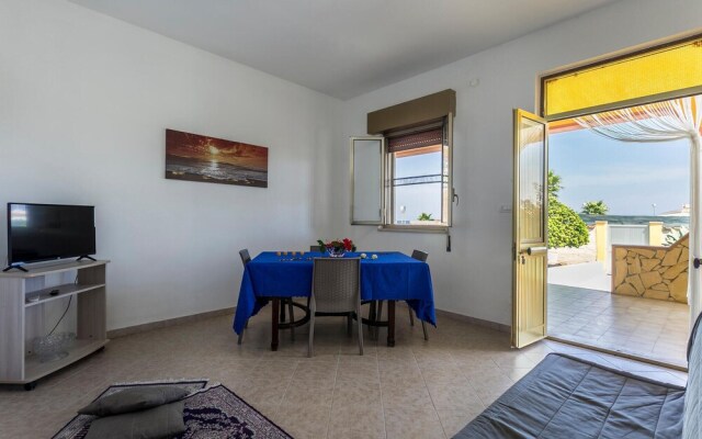 Stunning Home in Noto With 2 Bedrooms