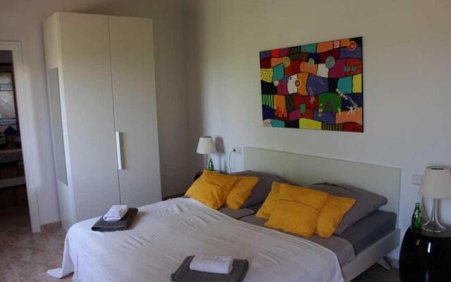 Lovely 4-Bed House close to Campos and beaches