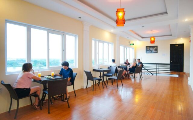 Stay Hue Hotel