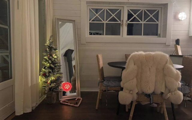 Charming Tynningö House With Sauna & BBQ