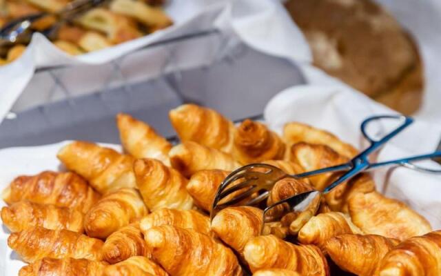 L'Hermitage Gantois, Autograph Collection