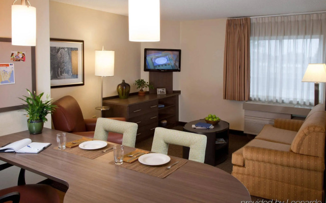 Sonesta Simply Suites Columbus Airport Gahanna