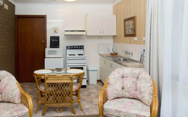 Sandpiper Apartments