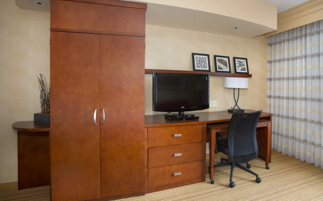 Courtyard by Marriott Boston-South Boston