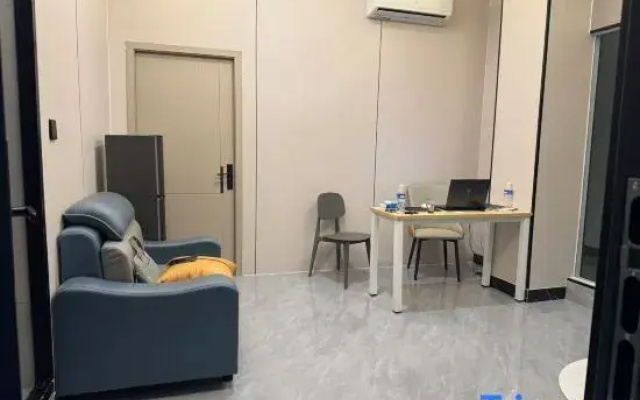 Hanlin Light Luxury Apartment (Qinzhou Old Street Scenic Area)