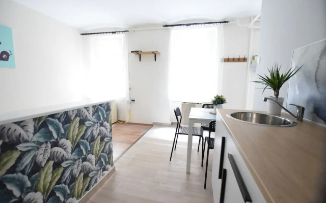 Budget Apartment by Hi5 - Vámház 5.