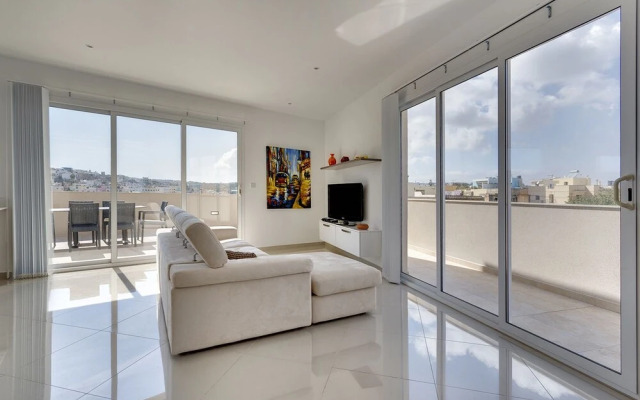 Luxury 2 Bedroom Penthouse in St Julians