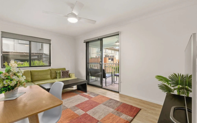 Kozyguru | Mt Gravatt East | 3 Bed Home