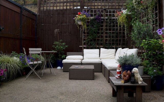 2 Bedroom Apartment in Brixton London