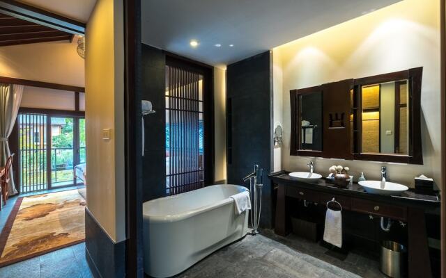 Lijiang Jin Mao Unique Hotel & Resort