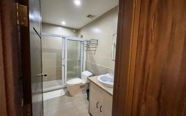 Leope Hotel