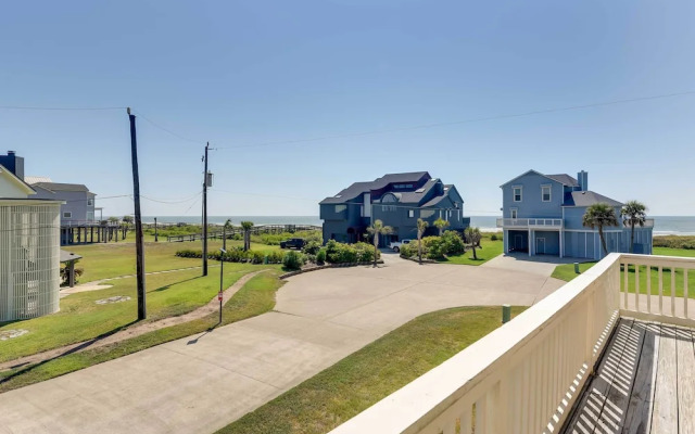 Pet-friendly Galveston Home w/ Wraparound Deck