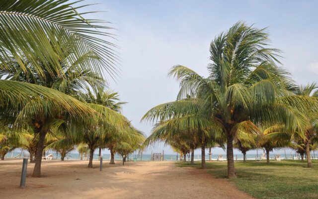 Palm Beach Nilaveli Hotel