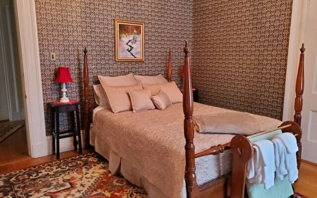 The Jeremiah Mason House B & B