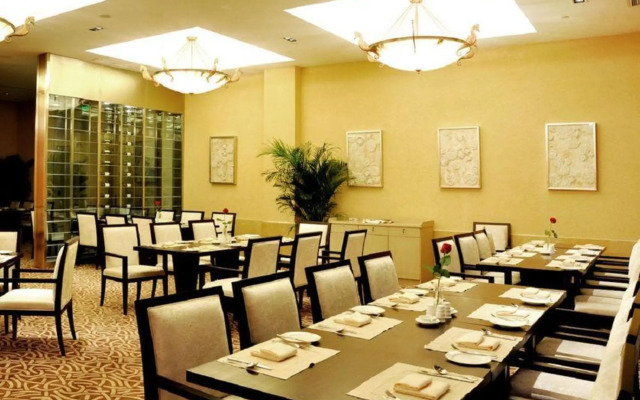 Rose Plaza Hotel