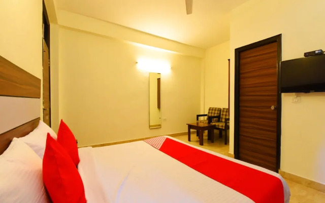 OYO 12818 Dev Villa