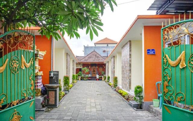 RedDoorz near Buleleng Harbour 2