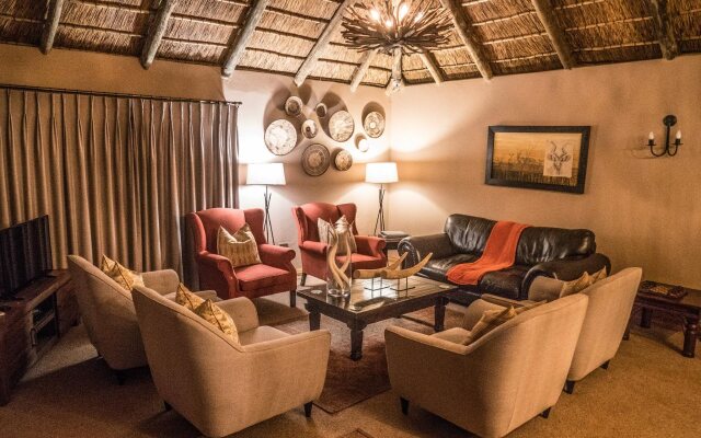 Woodbury Lodge - Amakhala Game Reserve