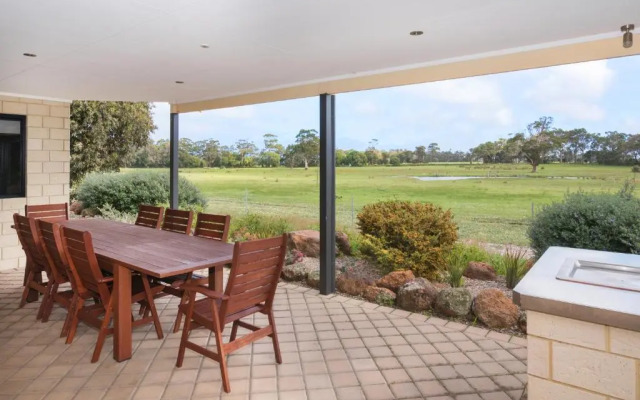 Redgate Forest Retreat