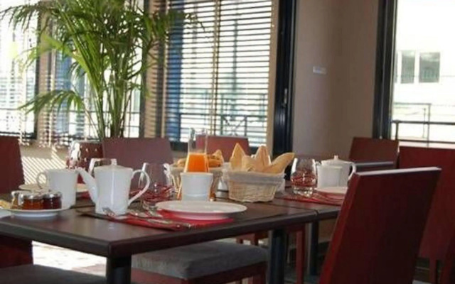 Plessis Parc Hotel