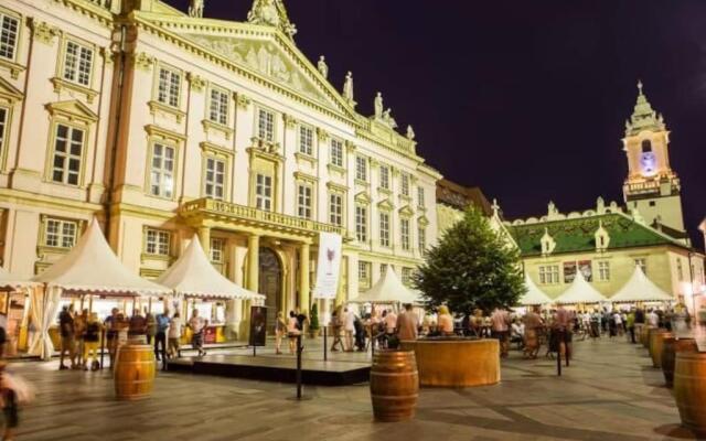 Diamond residence ***** in Old Town