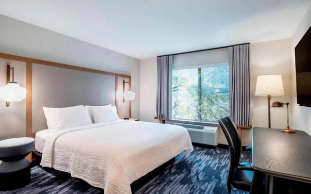 Fairfield Inn and Suites by Marriott Kelowna