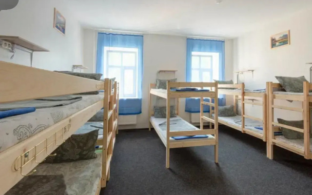 Гости в Гости