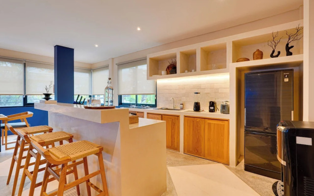 Stylish Canggu Apartment near Berawa Beach