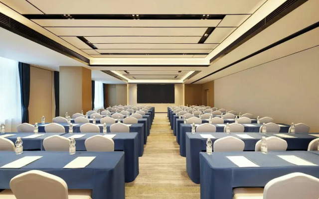 Fairfield by Marriott Haikou Meilan