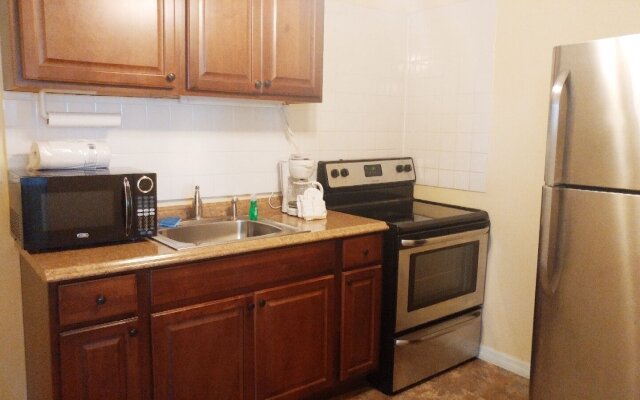 Hidden Harbor Suites