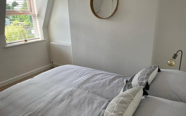 Apartment with stunning views of Menai Strait.