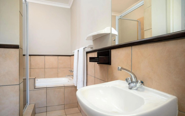 Premier Hotel Roodevalley